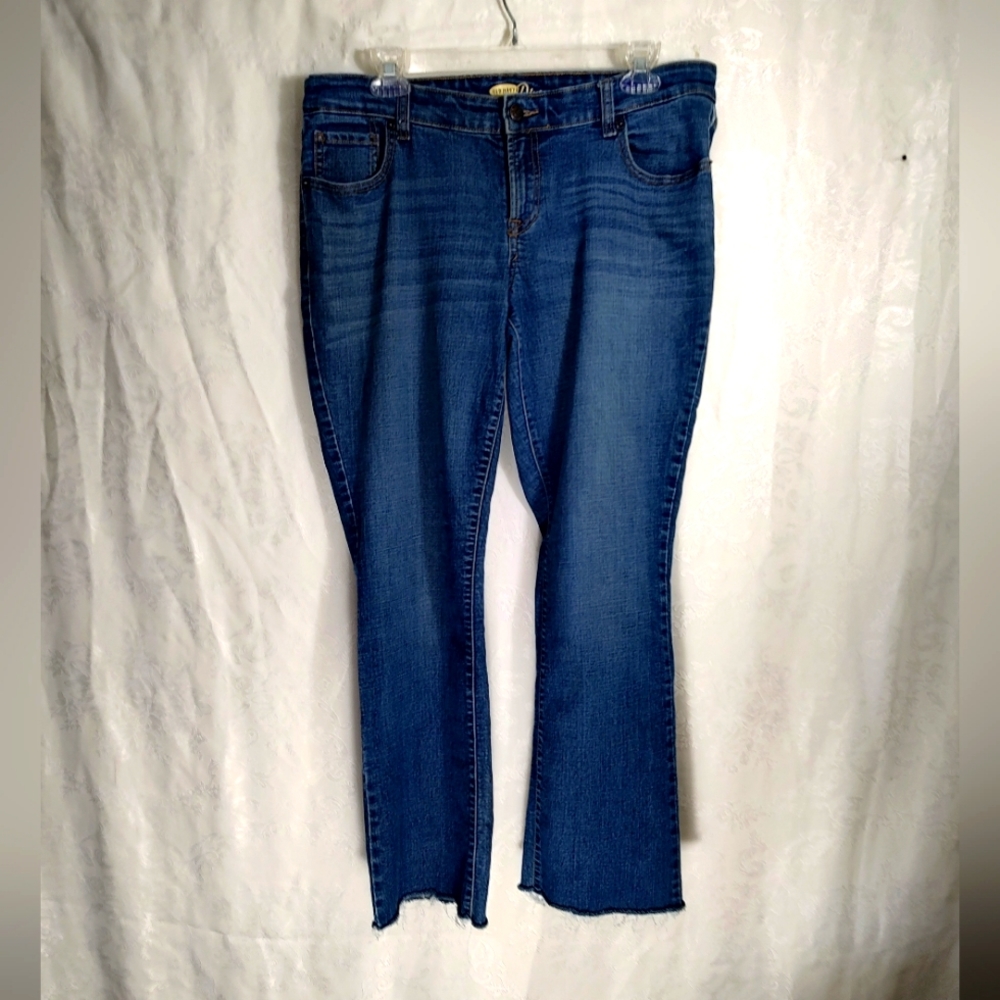Old Navy - The Diva blue jeans    women's 12 reg #692